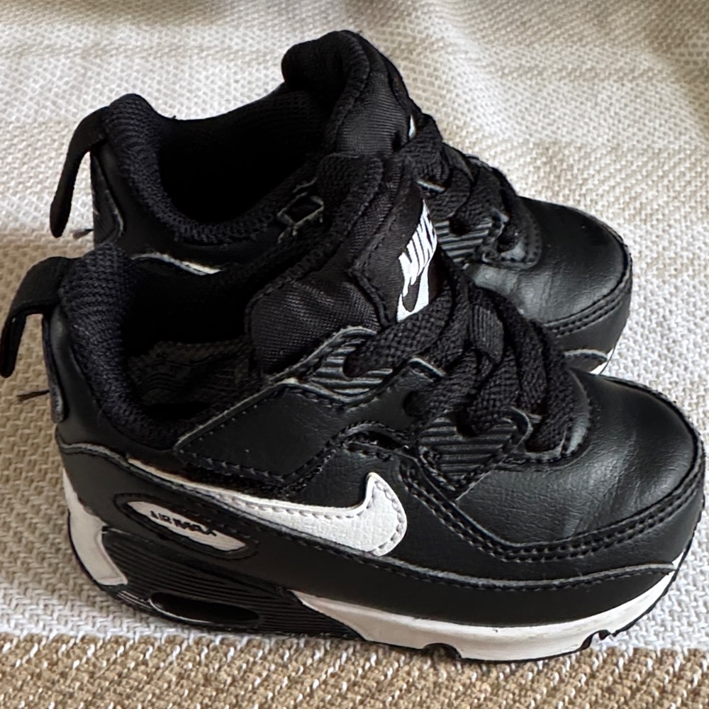 Nike Kids Black and White Sneakers